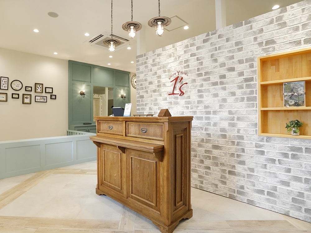 1's 高級ヘアカット専門店:店舗写真1