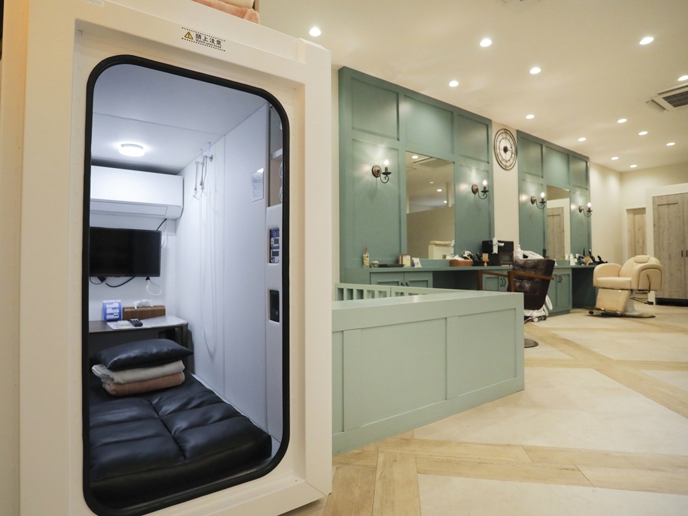 1's 高級ヘアカット専門店:店舗写真2